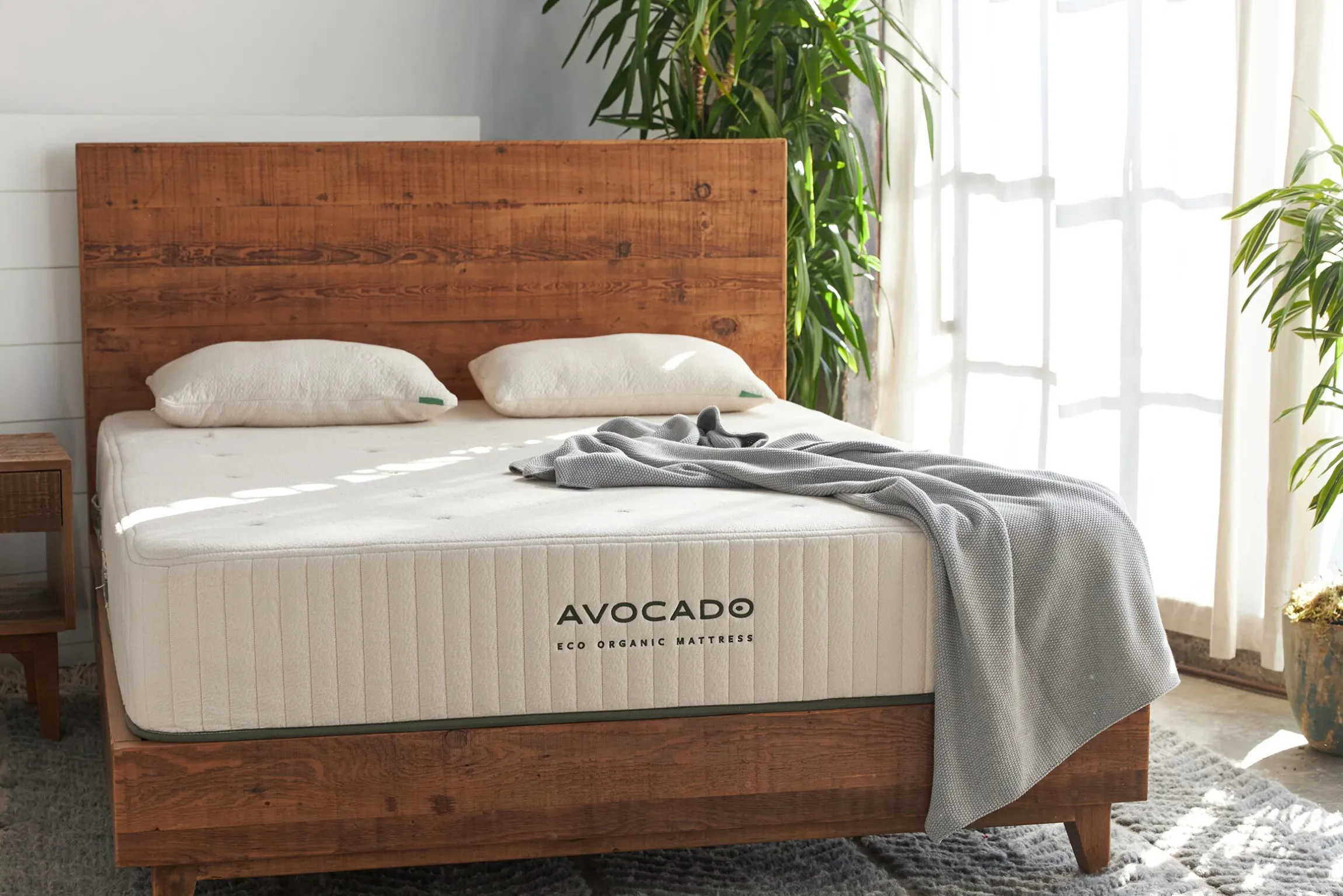 Avocado Eco Organic Medium Mattress 10.25"