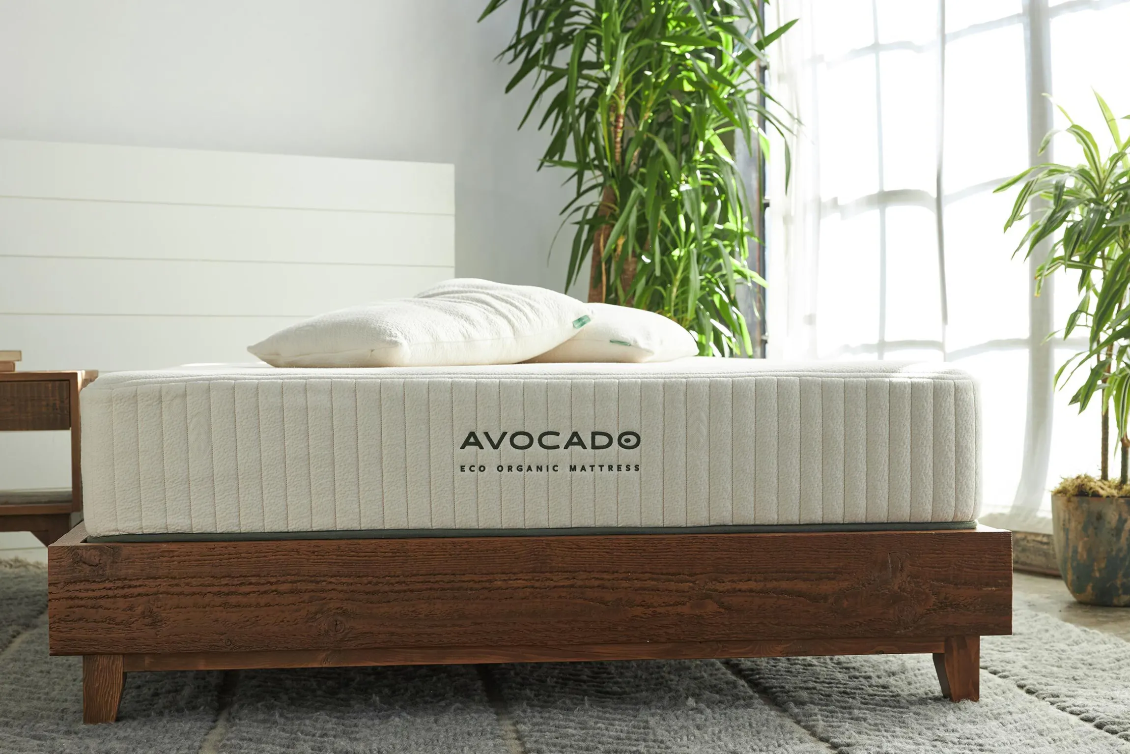 Avocado Eco Organic Medium Mattress 10.25"