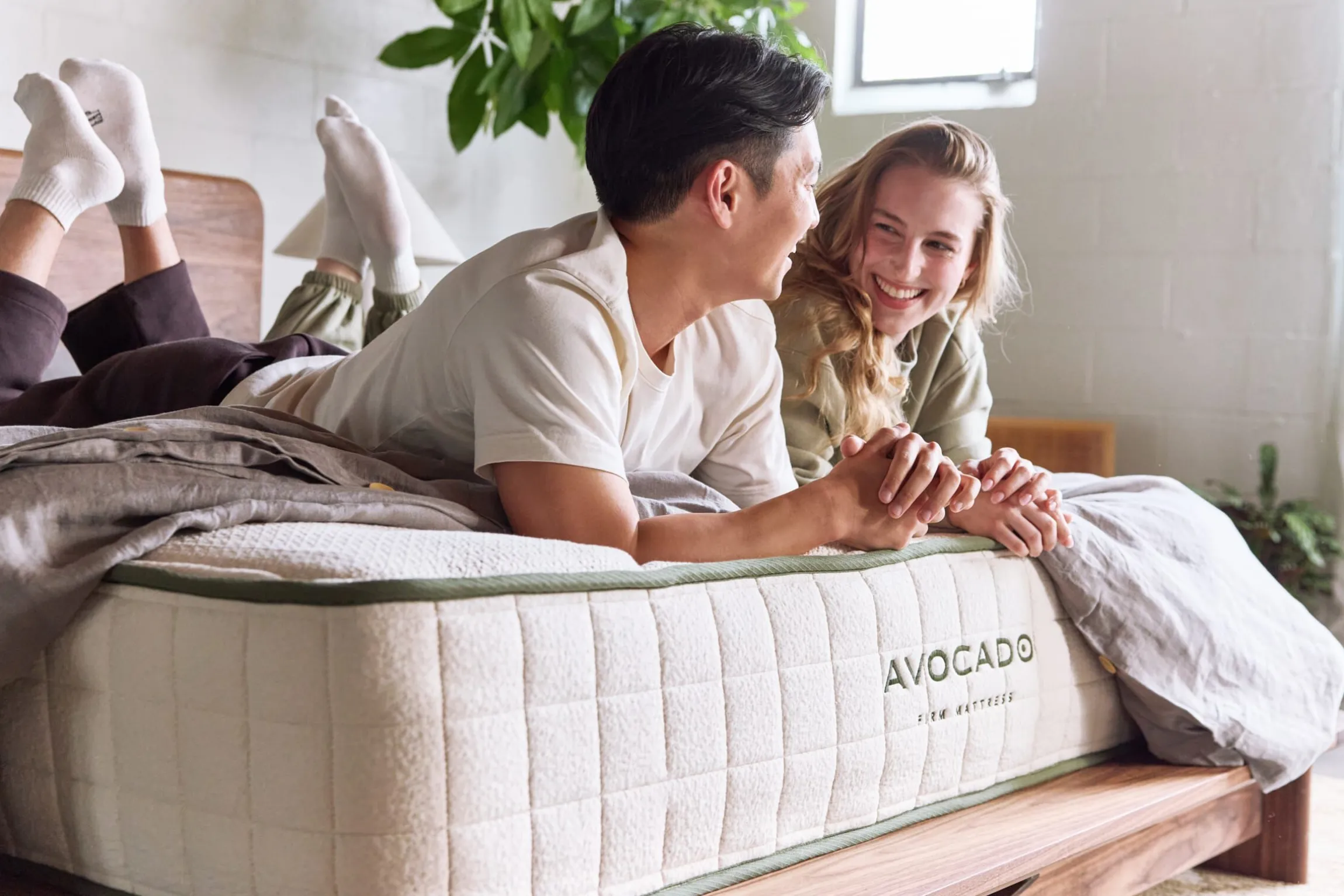Avocado Green Hybrid Firm Mattress 11.5"
