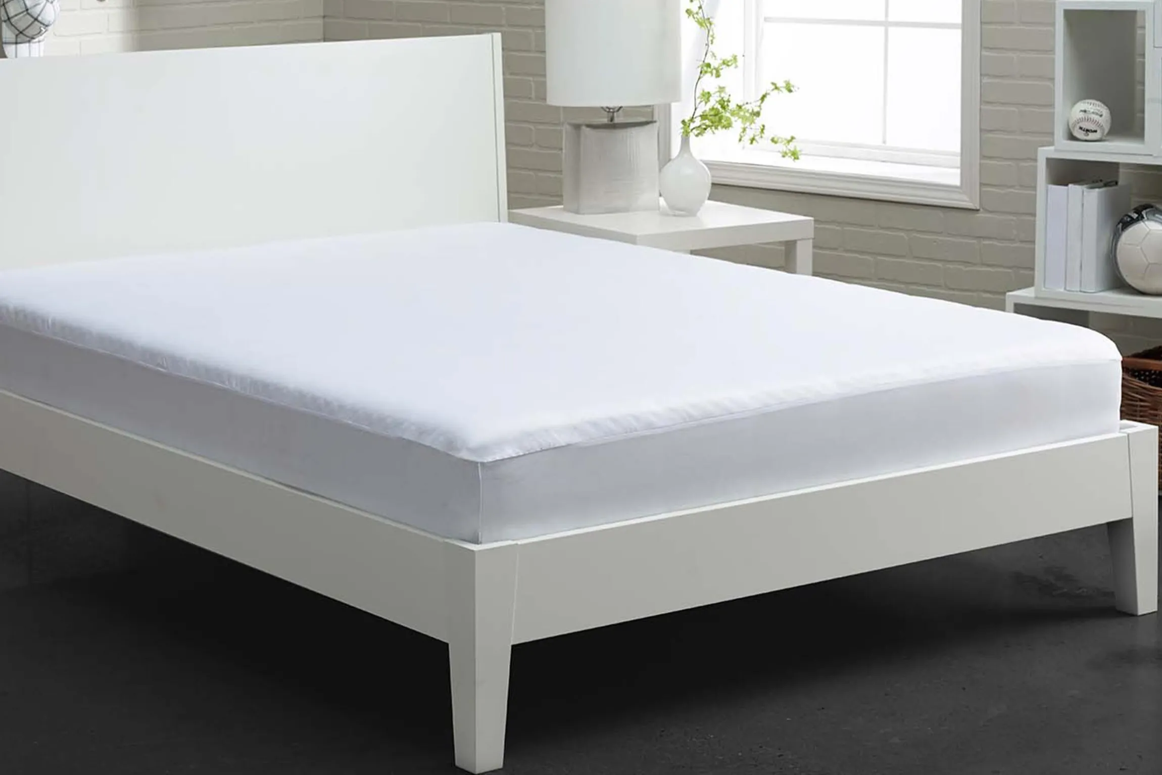 BEDGEAR StretchWick Mattress Protector