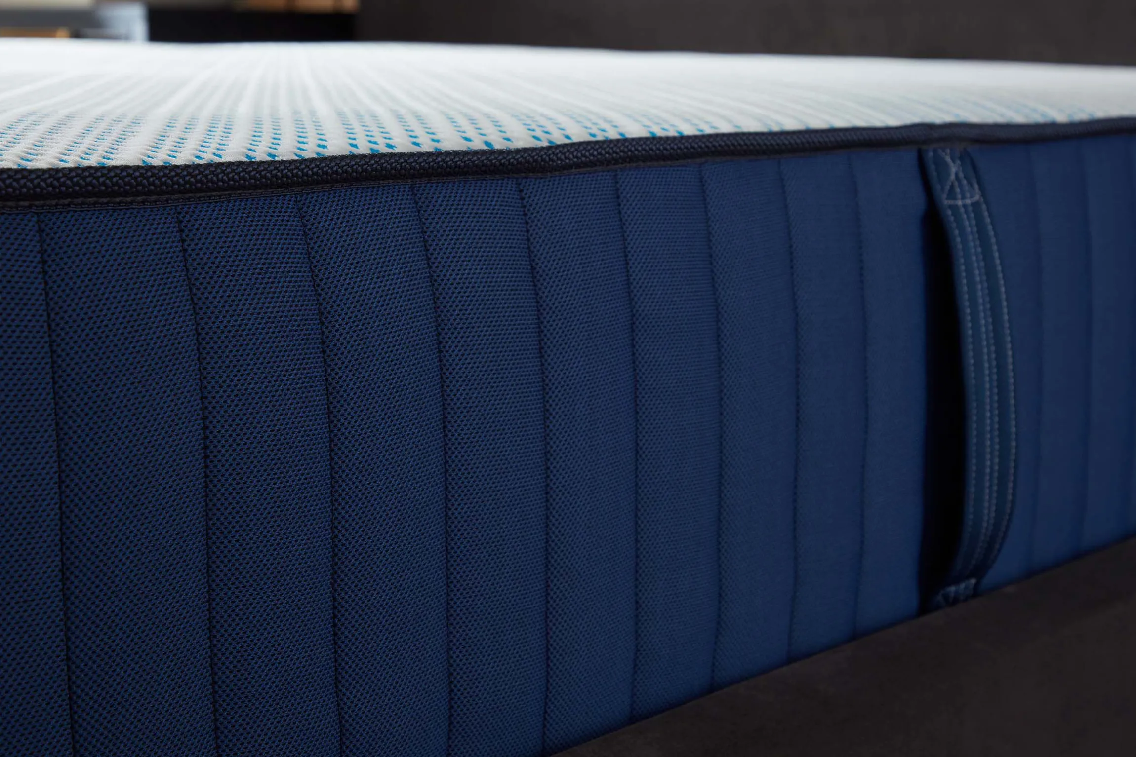 Glacier Luxe Ascend Firm Mattress 13"