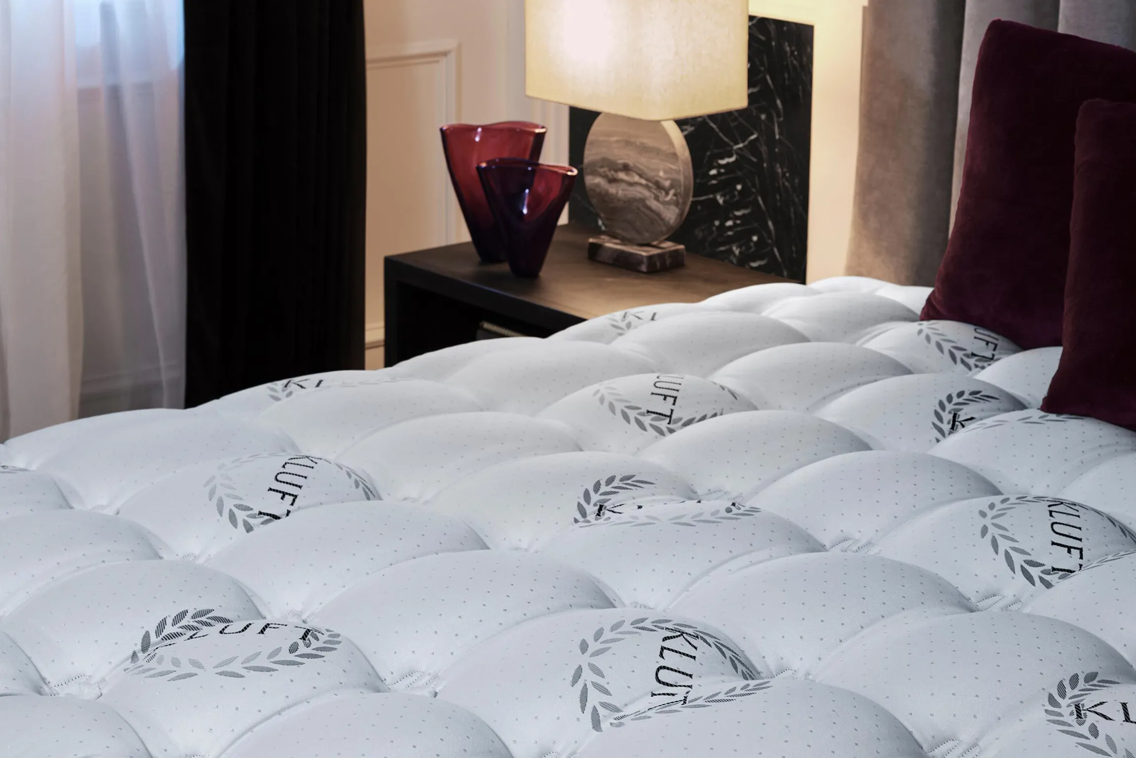 Kluft Regalia Luxury Firm Mattress 13.75"