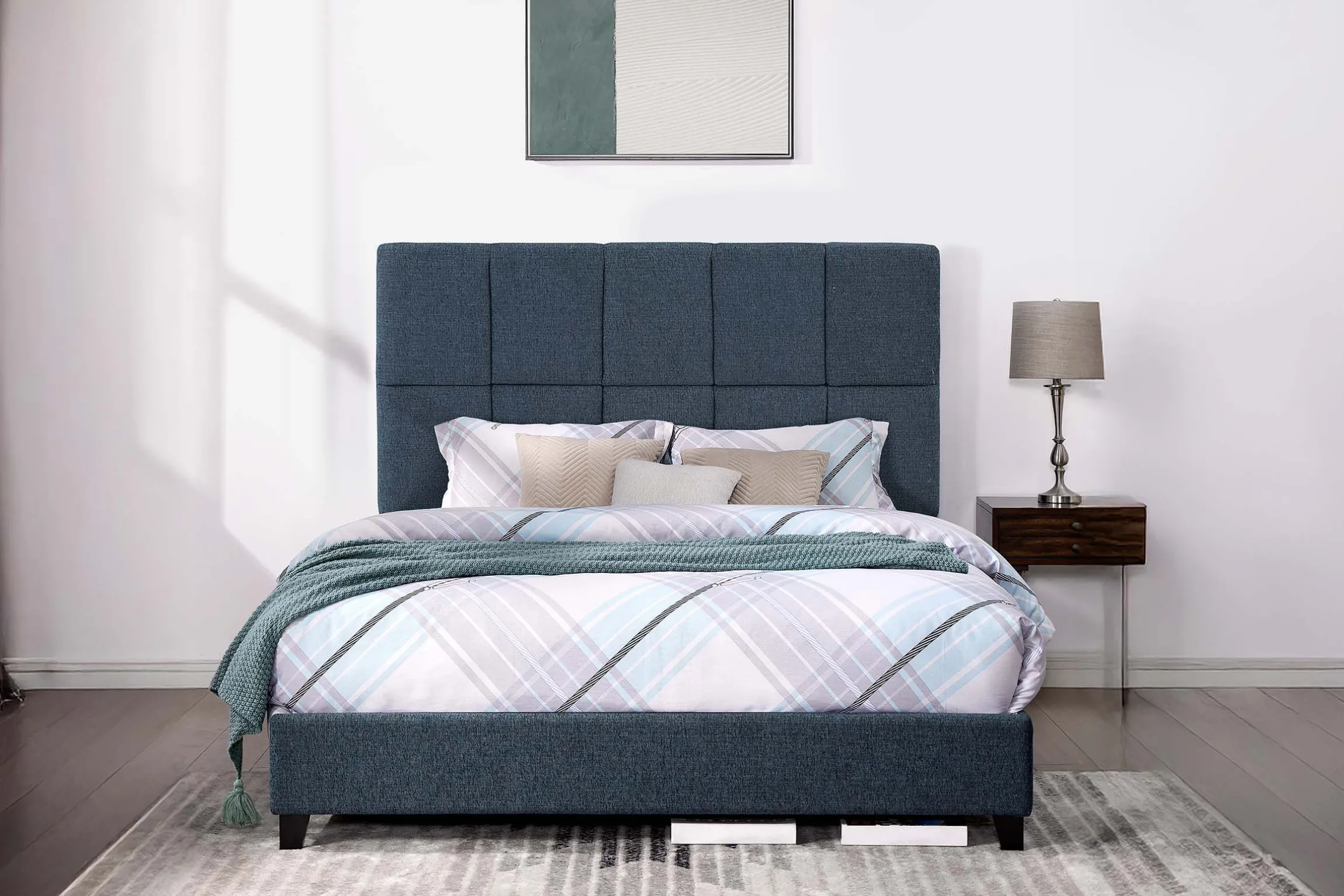 Legends Home Bridger Square Bed Complete