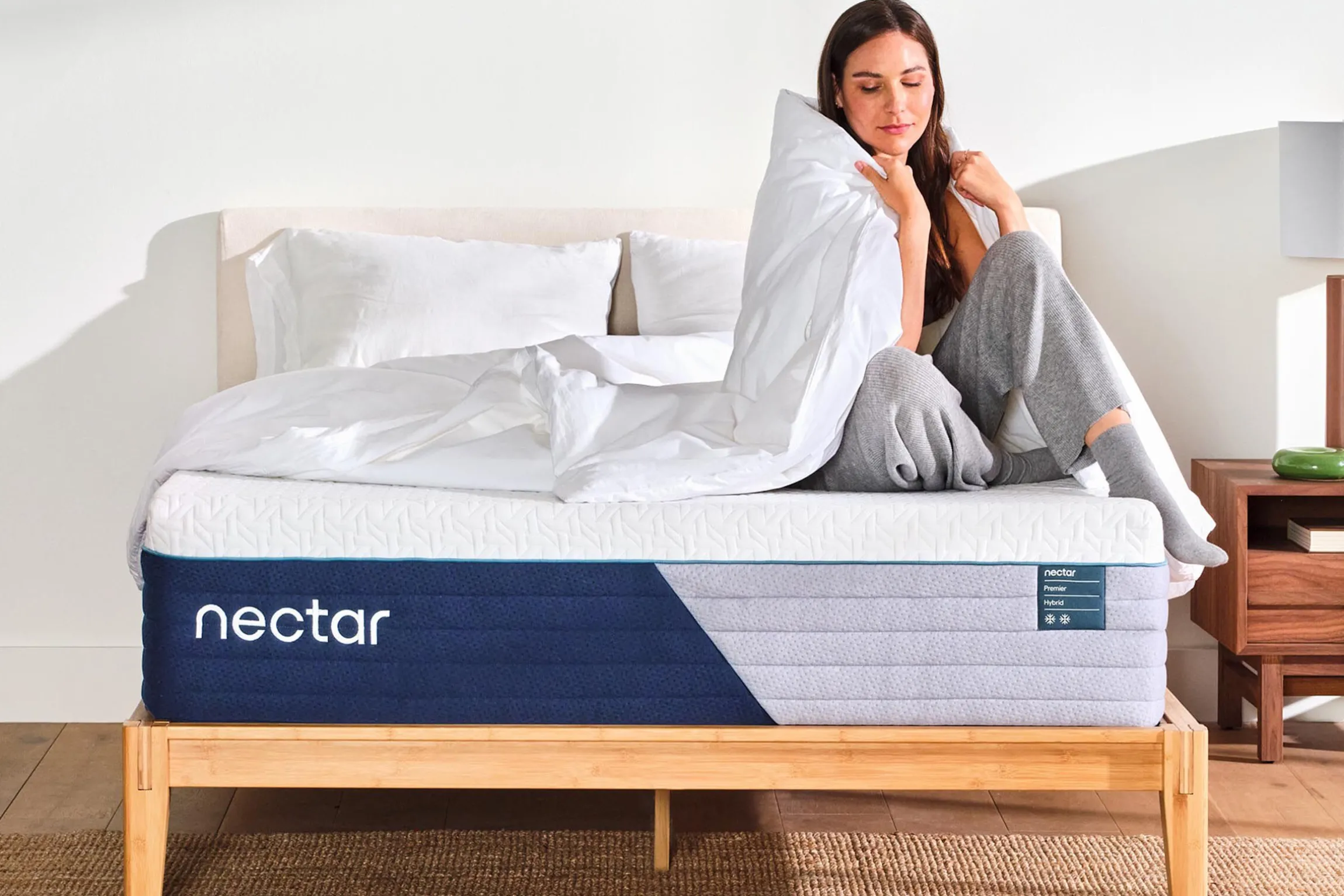Nectar Premier Hybrid Medium Firm Mattress 13"