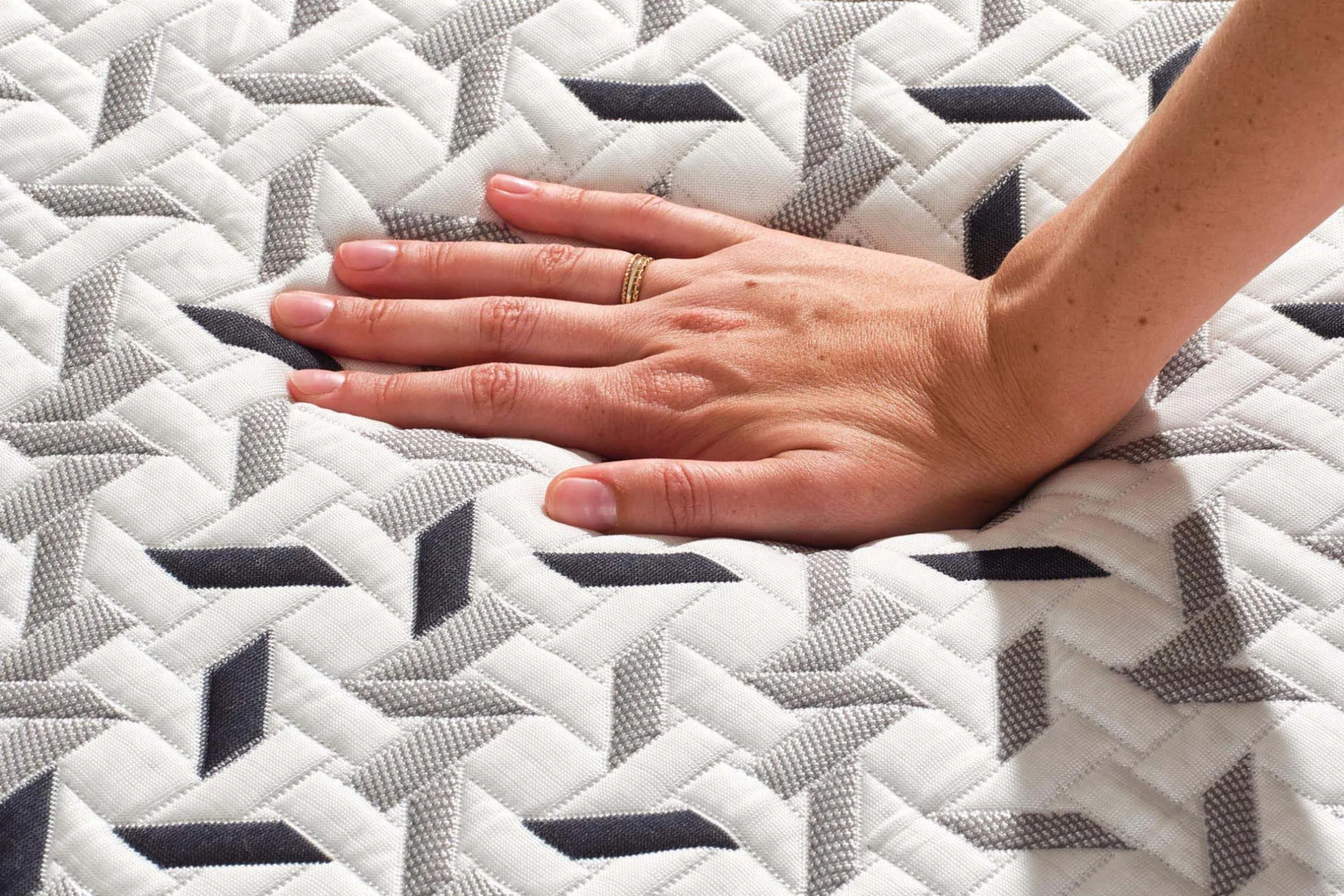 Nectar Ultra Hybrid Luxury Firm Mattress 15"