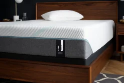 Tempur-Pedic TEMPUR-Adapt Previous Generation Medium Mattress 11"